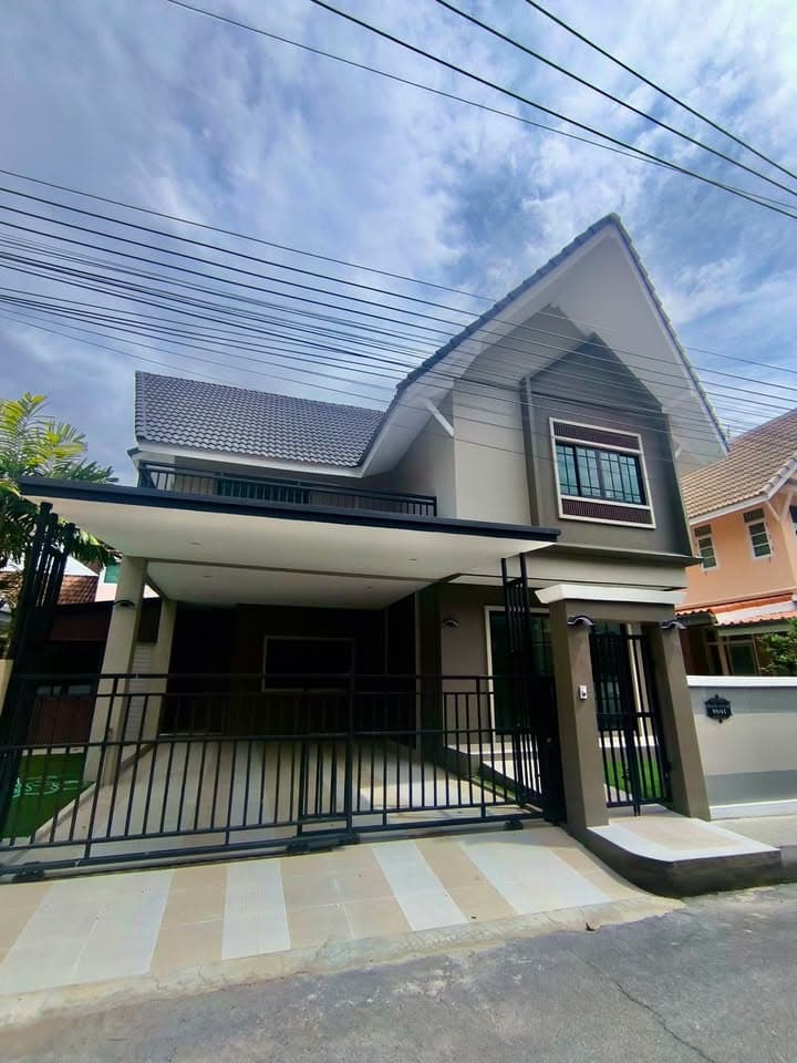 ขายบ้านเดี่ยวรีโนเวทใหม่ หมู่บ้านรัตนวรรณ2 ลำลูกกาคลอง 4