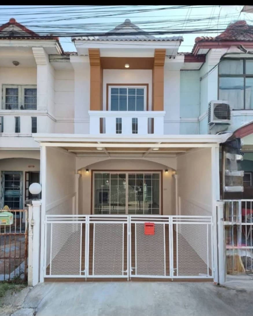 [Code :  R37483] ขายทาวน์เฮ้าส์สวย 2 ชั้น 2 ห้องนอน หมู่บ้านพุทธชาด (หลังเซนทรัลเวสเกต)