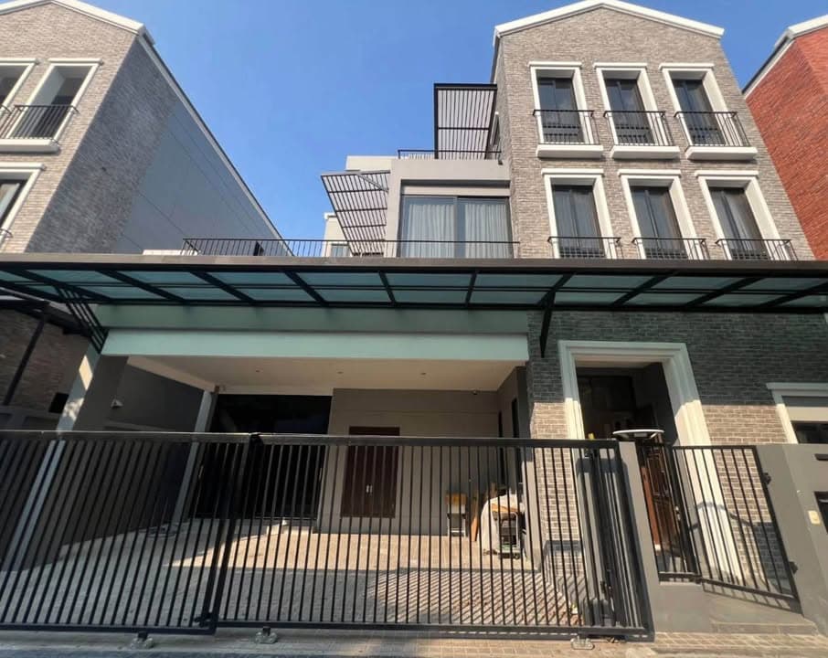 ขายบ้านหรูดีไซน์โมเดิร์น ARTALE Ekkamai–Ramintra 4 ห้องนอน 7 ห้องน้ำ