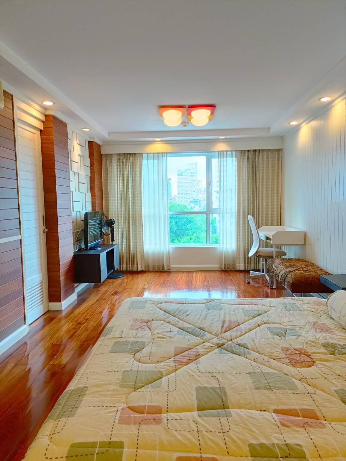 [Code R32623] ขายคอนโด 2 ห้องนอน  Avenue 61