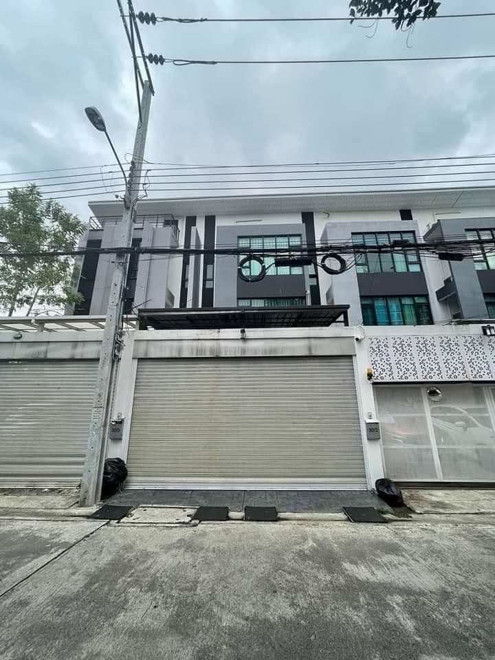 [Code : R39353] ทาวน์โฮม 3 ชั้นครึ่ง  โครงการ Neo space plus