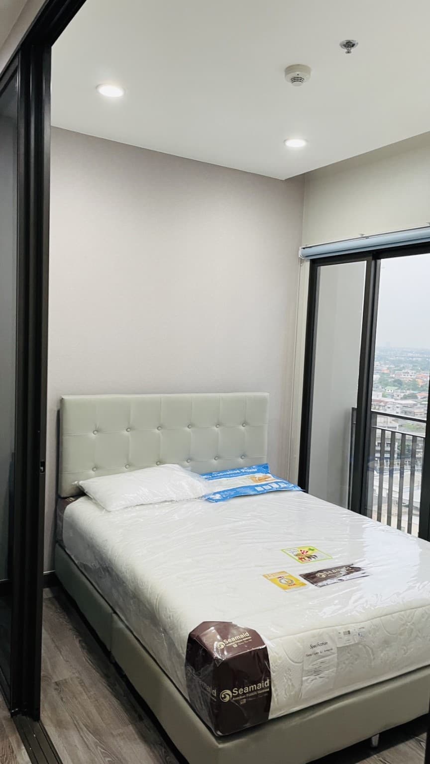 [Code: R4217] ขายด่วน  คอนโด Urbano ราชวิถี 1 ห้องนอน
