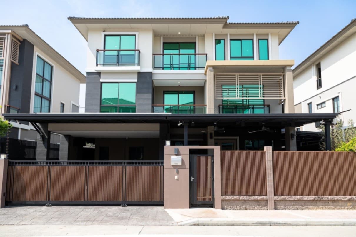 [Code : R37843] ขายบ้านเดี่ยว 3 ชั้น ภัสสร ดอนเมือง  สรงประภา  6 นอน  สวย พร้อมอยู่